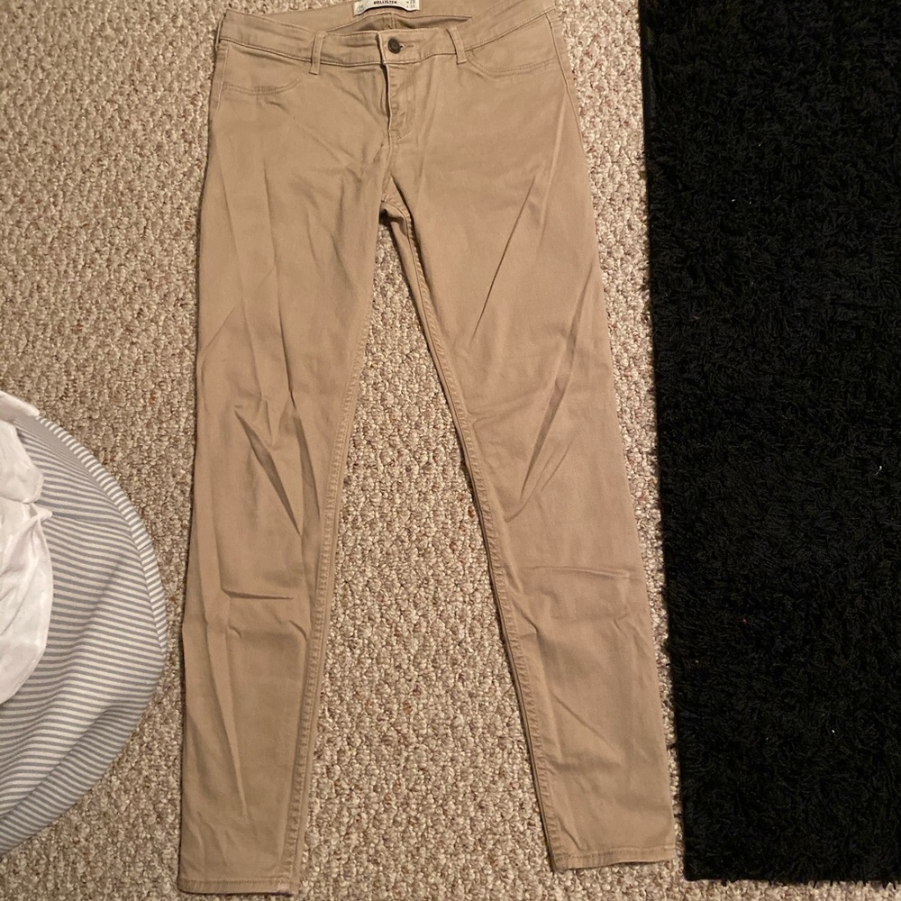 Hollister khakis